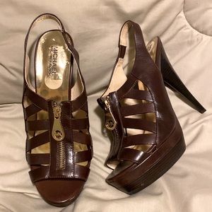 Micheal Kors New Size 9.5 Brown Leather Shoe